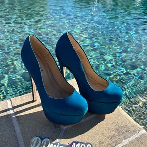 ZIGI girl Vibrant Blue Platform Heels
